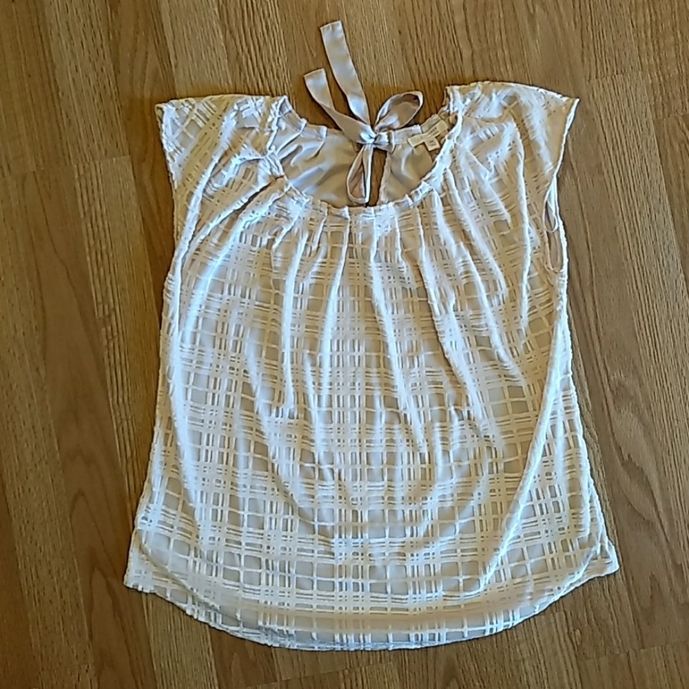 NWOT LC Lauren Conrad Pleated Top